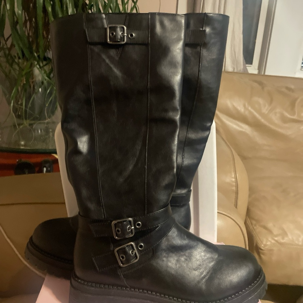 Pop Black Buckle Heeled Boots
